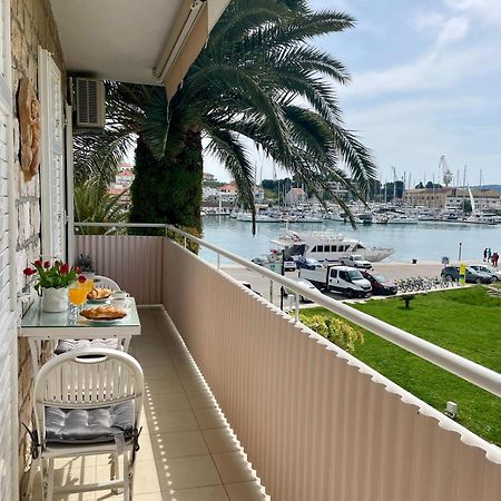 Dinka Old Town Apartment With Sea View Trogir Extérieur photo